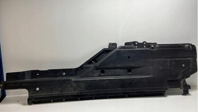  Land Rover LR092677