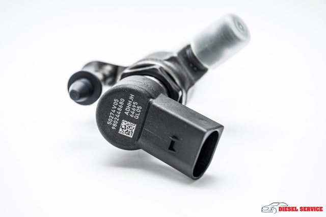 Форсунка паливна Continental/Siemens AV6Q9F593AD ціна, від 123.81 USD