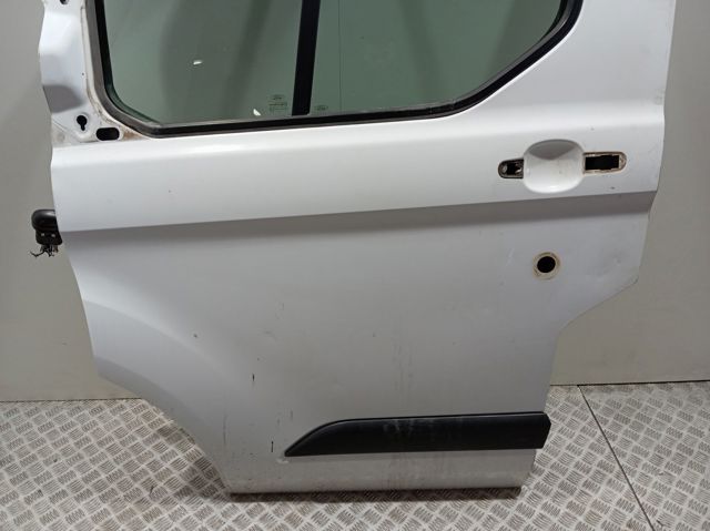 Купити 2488102 Ford Двері кабіни