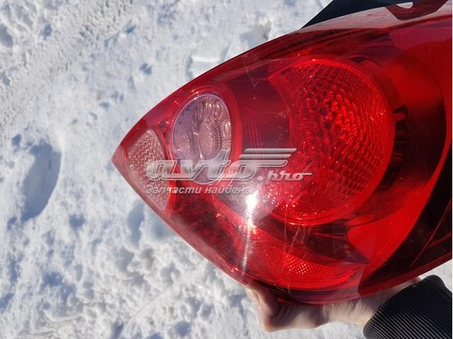 Задній правий стоп Nissan/Infiniti 26550ED025
