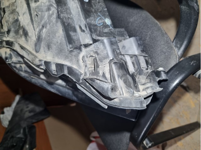 Фара права BCJH51030K Mazda