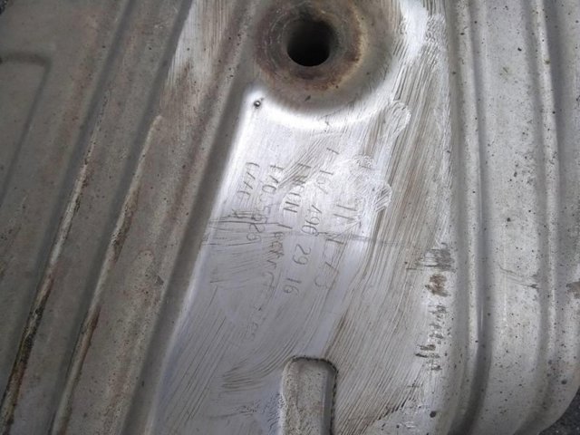  Mercedes A1644902916