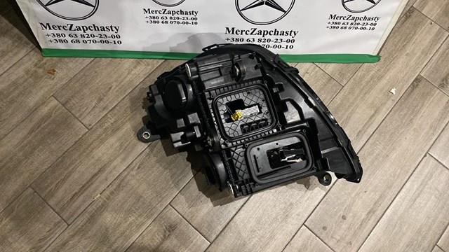 Фара передня права Mercedes A2139060210