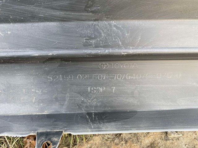 Задній бампер 5215902E60 Toyota