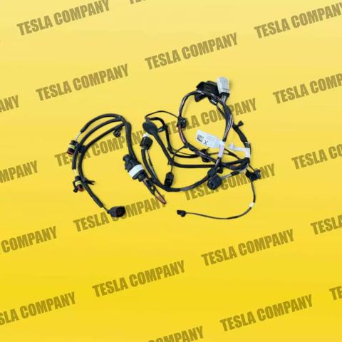 103243800F Tesla 
