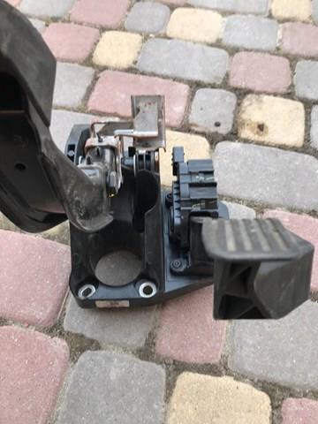  Chrysler 04581694AC ціна, від 6.33 USD
