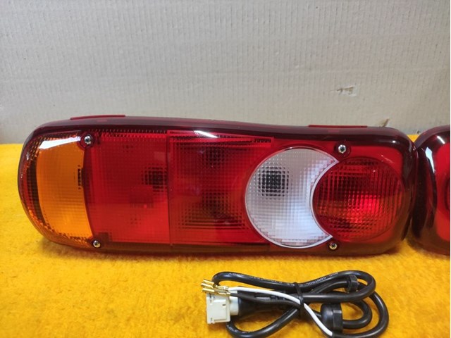 Ліхтар задній лівий Depo/Loro/Abakus 5511944L6WE ціна, від 24.53 USD