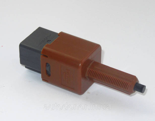 Жабка стопів Nissan/Infiniti 253203NA0A