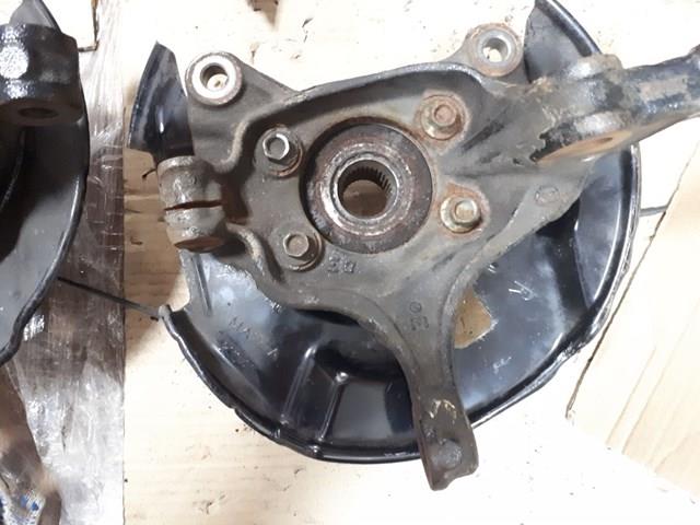 Купити KB7W33021 Mazda Кулак поворотний передній правий