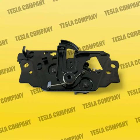 Замок капота 103301100A Tesla