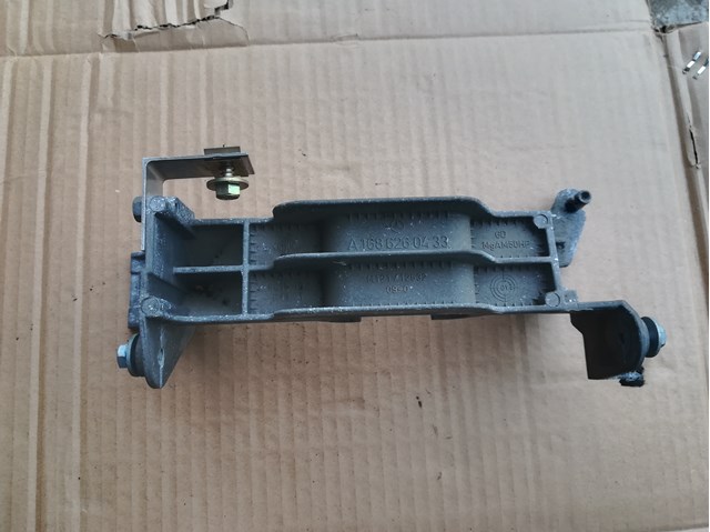  Mercedes A1686260433 ціна, від 5.62 USD