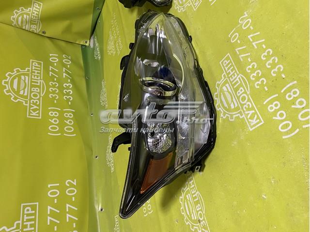 Купити 8113076012 Toyota Права блок фара