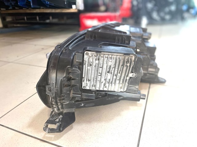 Фари Volvo 31655778 ціна, від 195.25 USD