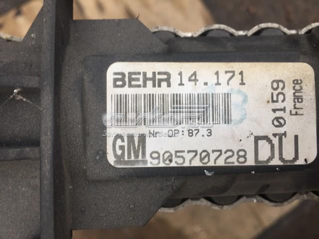 Купити 90570728 General Motors Радіатор двигуна