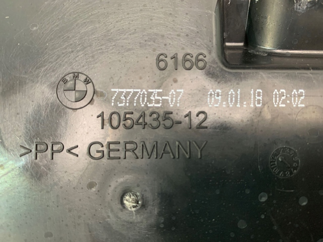 61667377035 BMW 