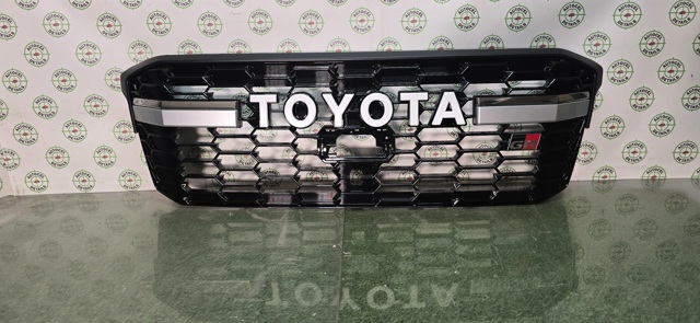 53101WY070 Toyota Решітка радіатора