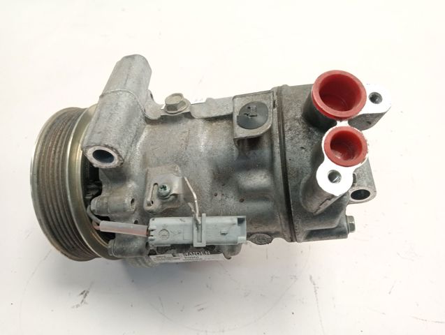 Насос кондиціонера Renault (RVI) 926002484R