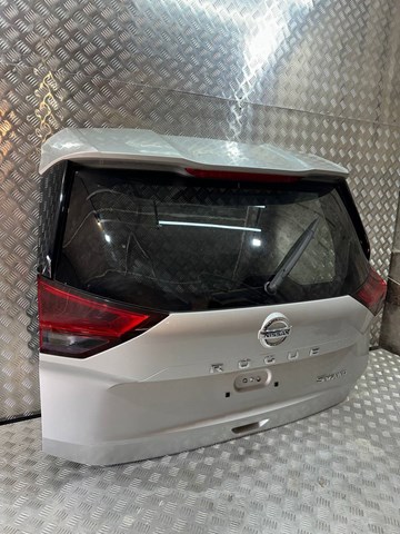 9001A6RC0A Nissan/Infiniti Треті двері
