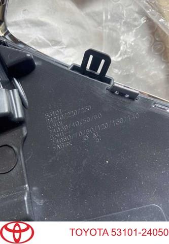 Решітка радіатора 5310124050 Toyota
