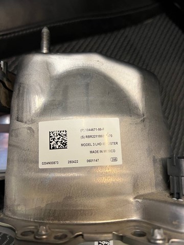 Купити 104467199F Tesla ВПГ
