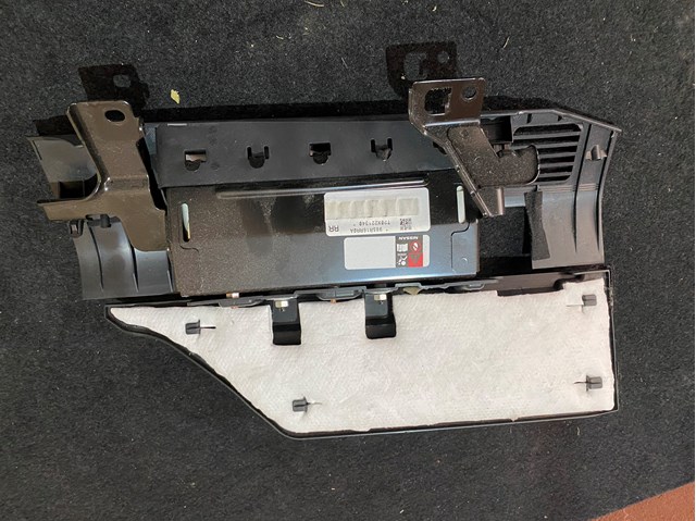 K85R16RF0A Nissan/Infiniti Подушка безпеки (AIRBAG) пасажирська, захисту колін