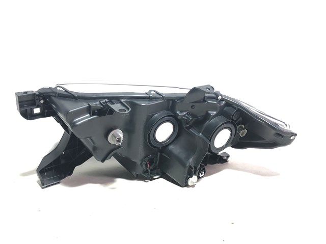 Основна фара - вставка Toyota 8111004260 ціна, від 146.20 USD