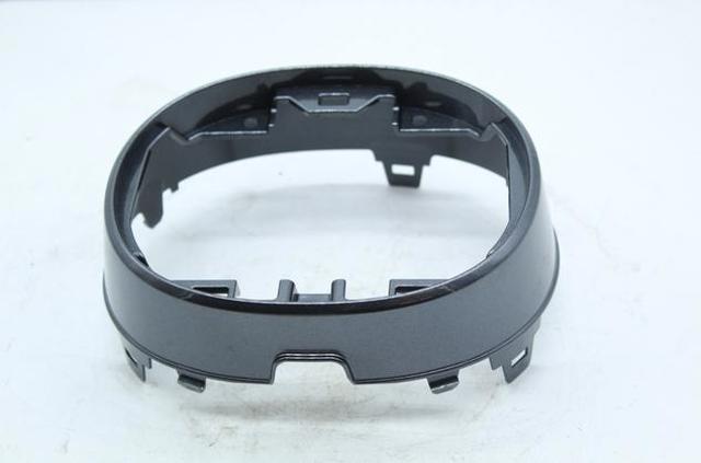 Кронштейн емблеми решітки радіатора Mazda G52N50716 ціна, від 40.21 USD