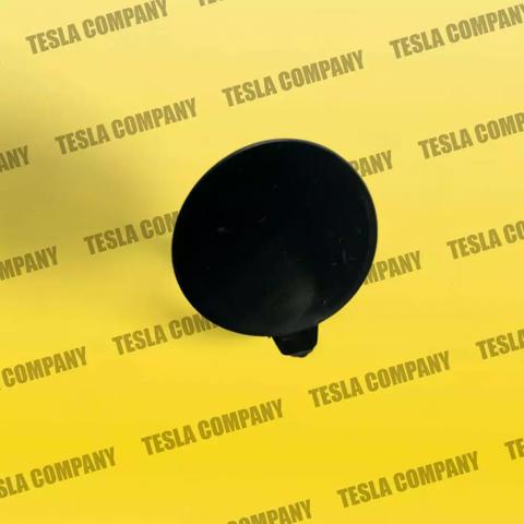 149374600A Tesla Заглушка бампера буксирувального гака, передня