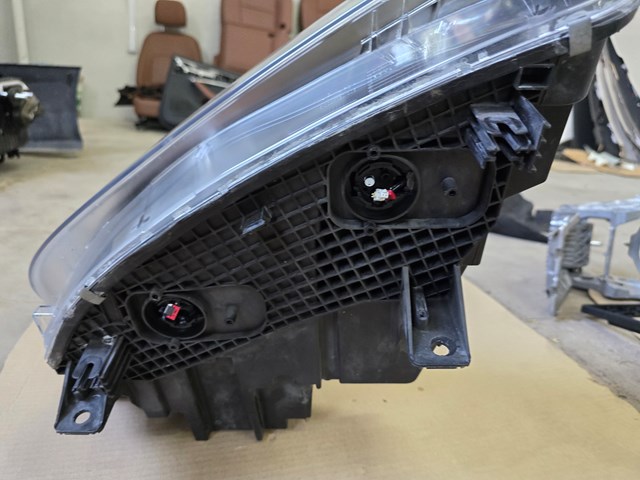  7460618 BMW
