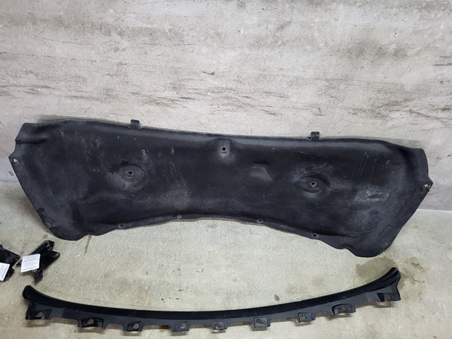 Шумоізоляція капота 658405NA0A Nissan/Infiniti