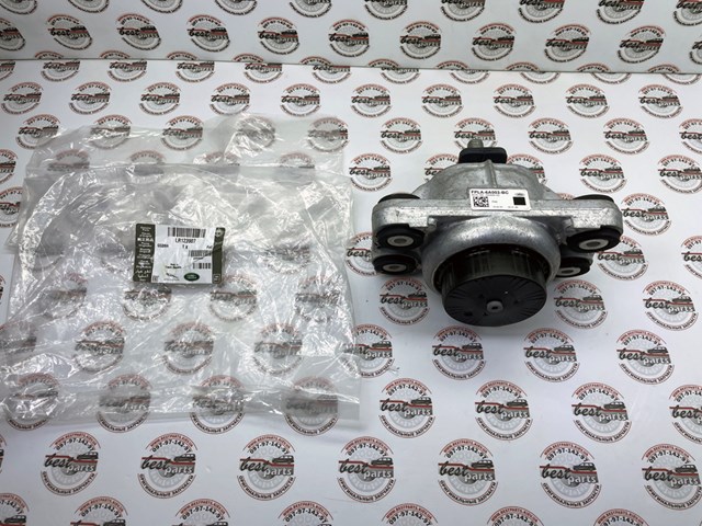 Підвіска двигуна (силового агрегату) Land Rover LR123907