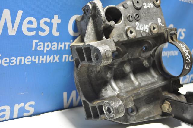 Купити LR072042 Land Rover 