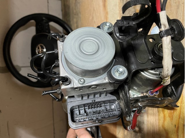 Блок АБС гідравлічний Toyota 4451012600 ціна, від 202.71 USD
