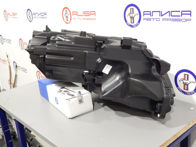 Купити 260606RR0D Nissan/Infiniti Основна фара в зборі ліва