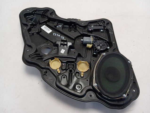 68243945AA Chrysler 