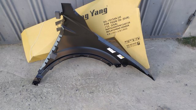 Ліве переднє крило Polcar 95X301 ціна, від 101.35 USD