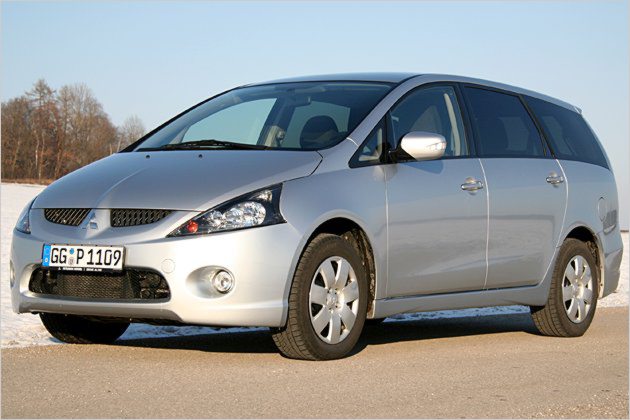 Розбірка MITSUBISHI GRANDIS мінівен (NAW) (2004 - 2010)