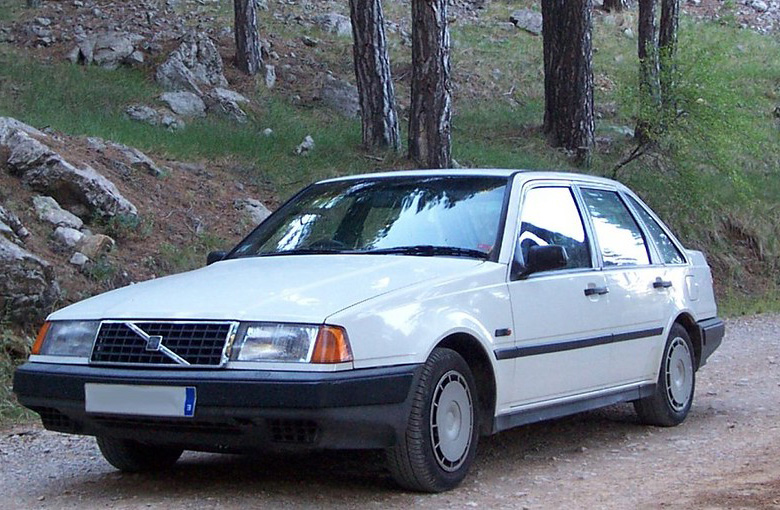 Вольво 440 (1988 - 1996)