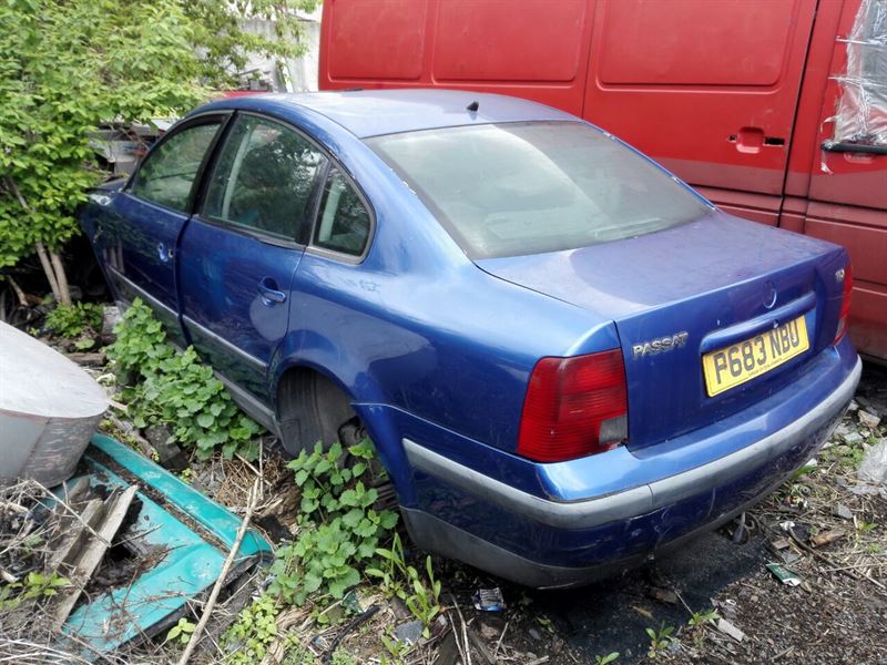 Розбірка VOLKSWAGEN PASSAT B5 седан (3B2) (1996 - 2001)