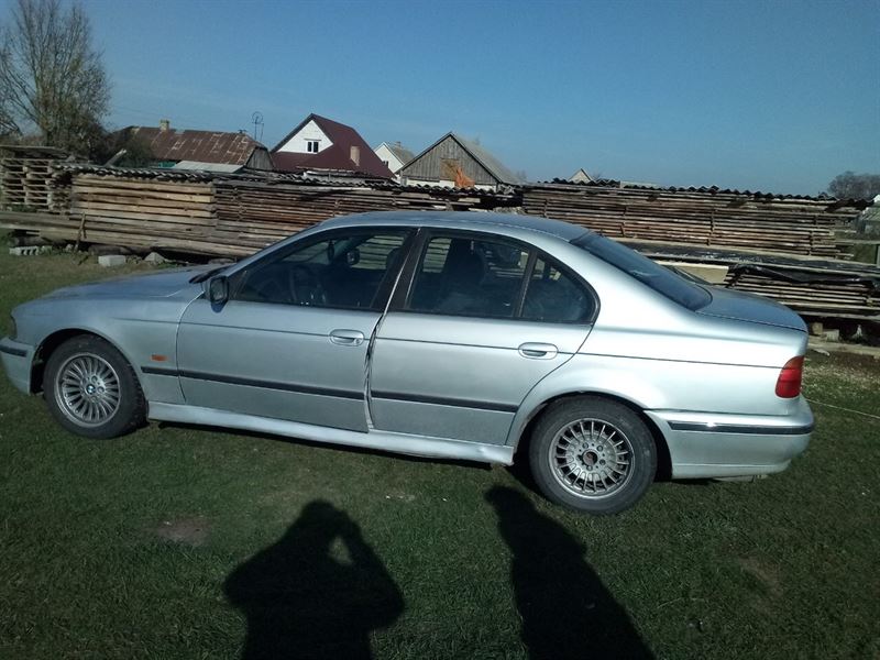 BMW 5 седан (E39) (1995 - 2003) Авторозборка BMW 5 седан (E39) (1995 - 2003)
