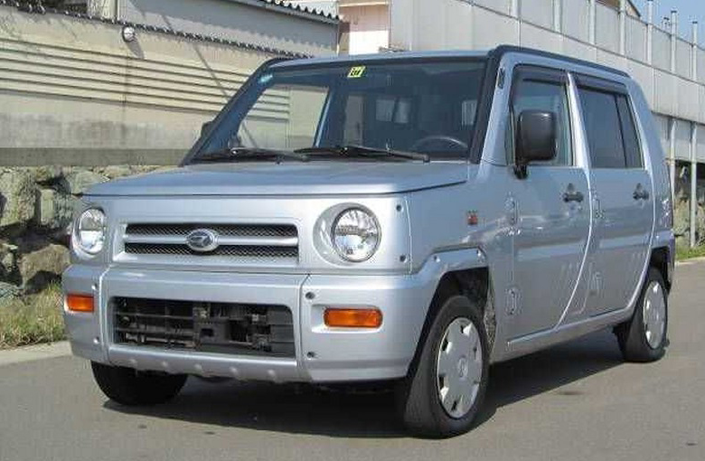 Daihatsu Naked (2002 - 2004)