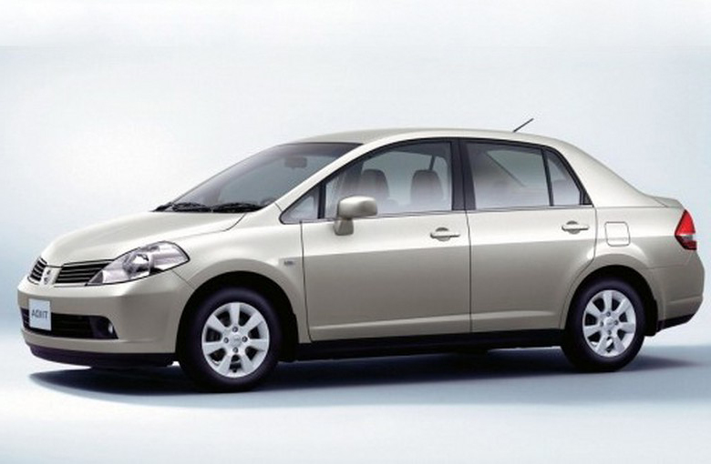 Nissan Tiida (2007 - 2012)