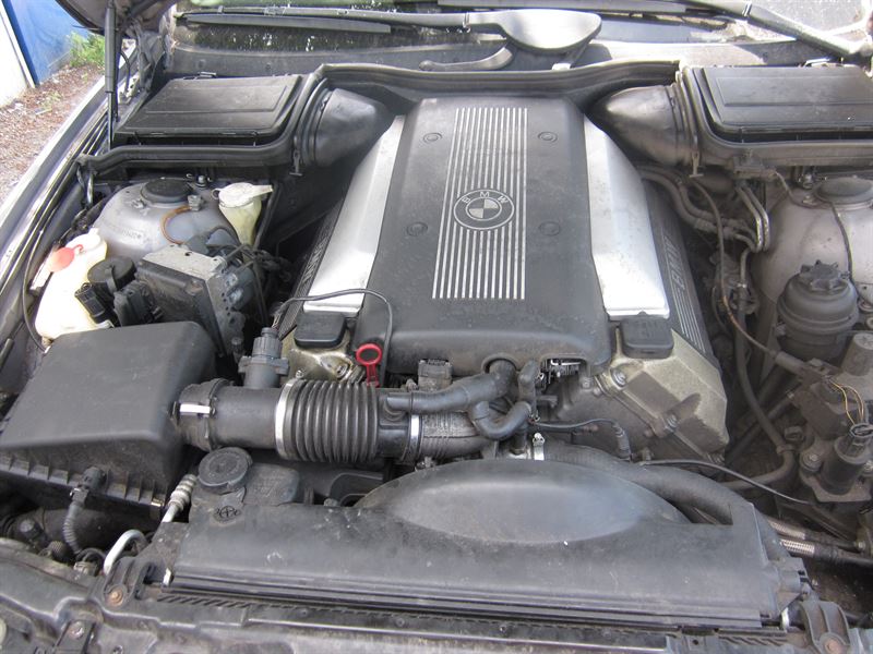 Розбірка BMW 5 седан (E39) (1995 - 2003)