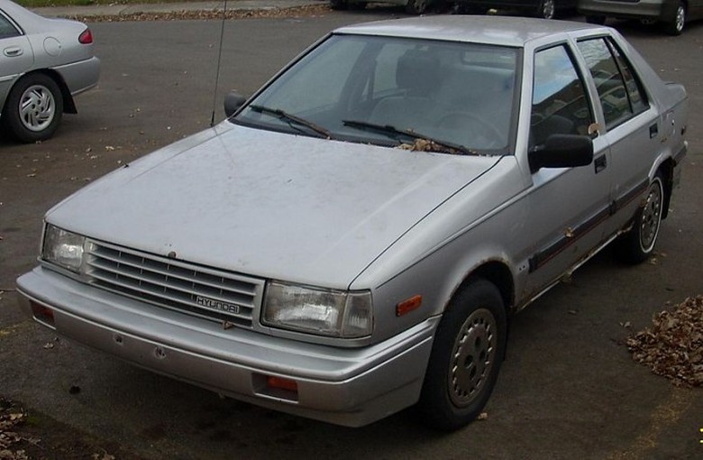 Hyundai Pony (1985 - 1989)
