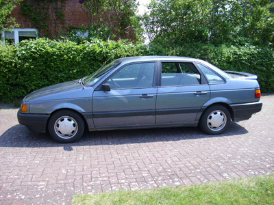 Розбірка VOLKSWAGEN PASSAT B3, B4 седан (3A2, 351, 312) (1988 - 1997)