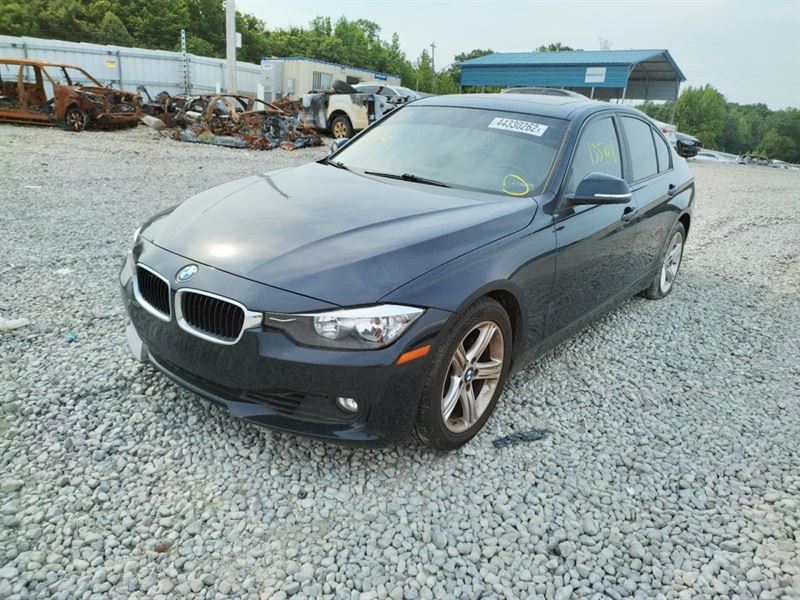 BMW 3 седан (F30) (2011 - 2025) Авторозборка BMW 3 седан (F30) (2011 - 2025)