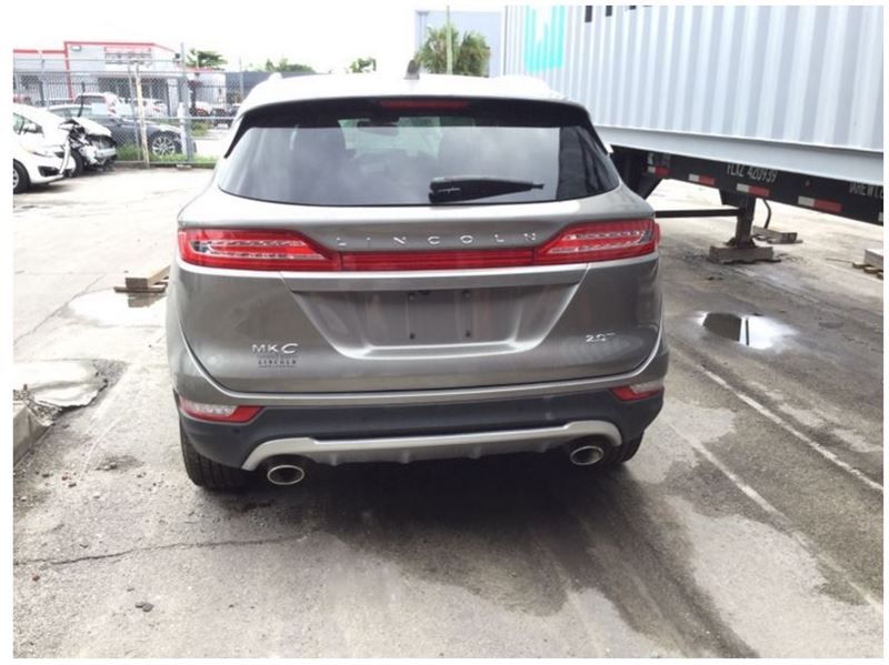 Авторозборка LINCOLN MKC позашляховик (2014 - 2026)