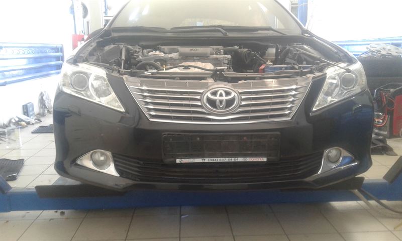 Розбірка TOYOTA CAMRY VII седан (V50) (2011 - 2019)