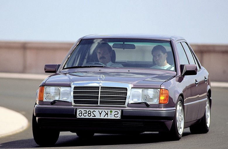Mercedes-Benz E-Class  (1984 - 1993)