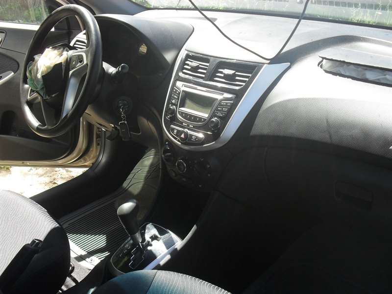 Розбірка HYUNDAI SOLARIS I седан (SBR11) (2011 - 2017)